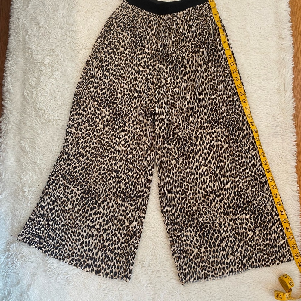 Avenue Zoe Animal Leopard Print Pleated Pants